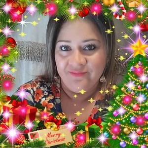 Meet your Posher, Lorena